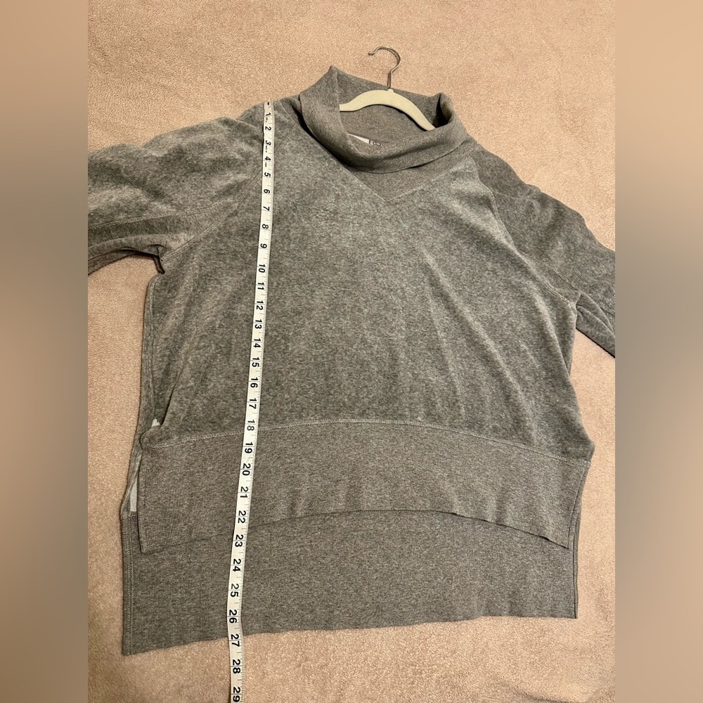 Te Verde Cozy Gray Women's Sweater - Size PXL - Picture 8 of 8